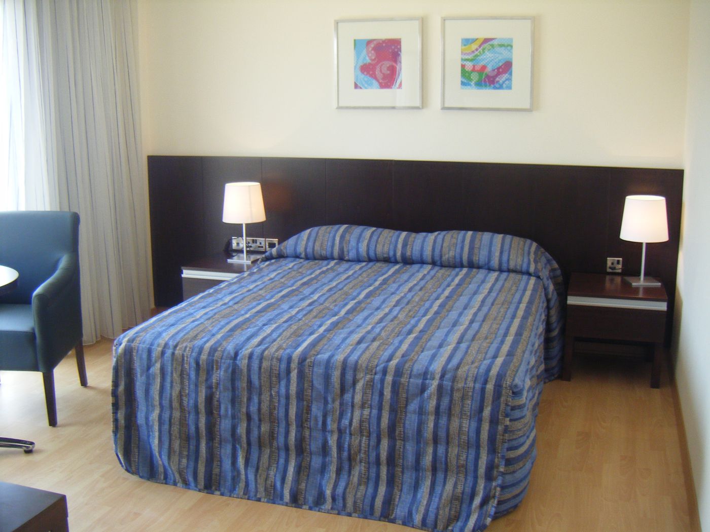 Crown-Resorts-Henipa-Room-13