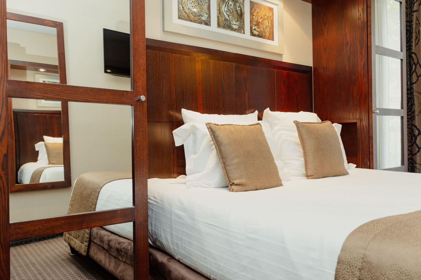 Grand-Hotel-Francais-Room-33