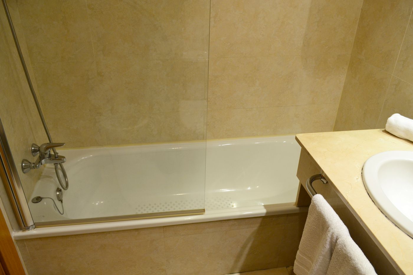 Alda Palacio Valdés-Spain-AVILES-Room-6