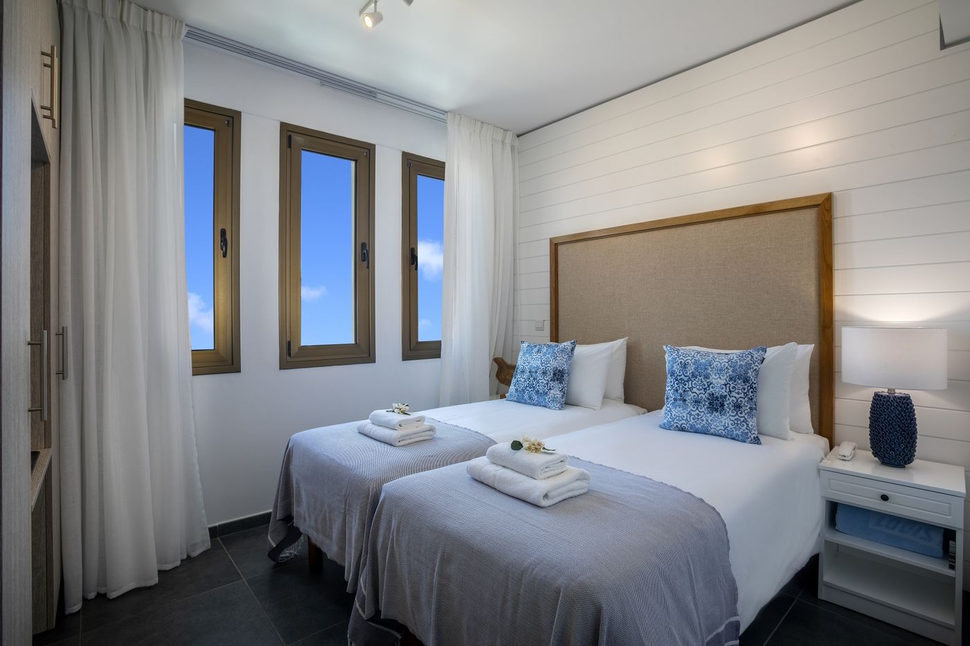 Louis Chris Le Mare Villa