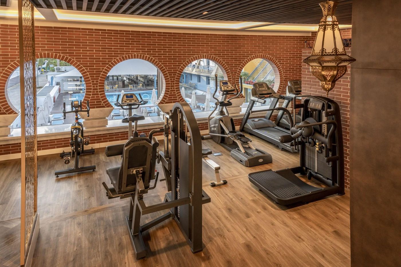 Alhambra-Sports-and-Entertainment-68