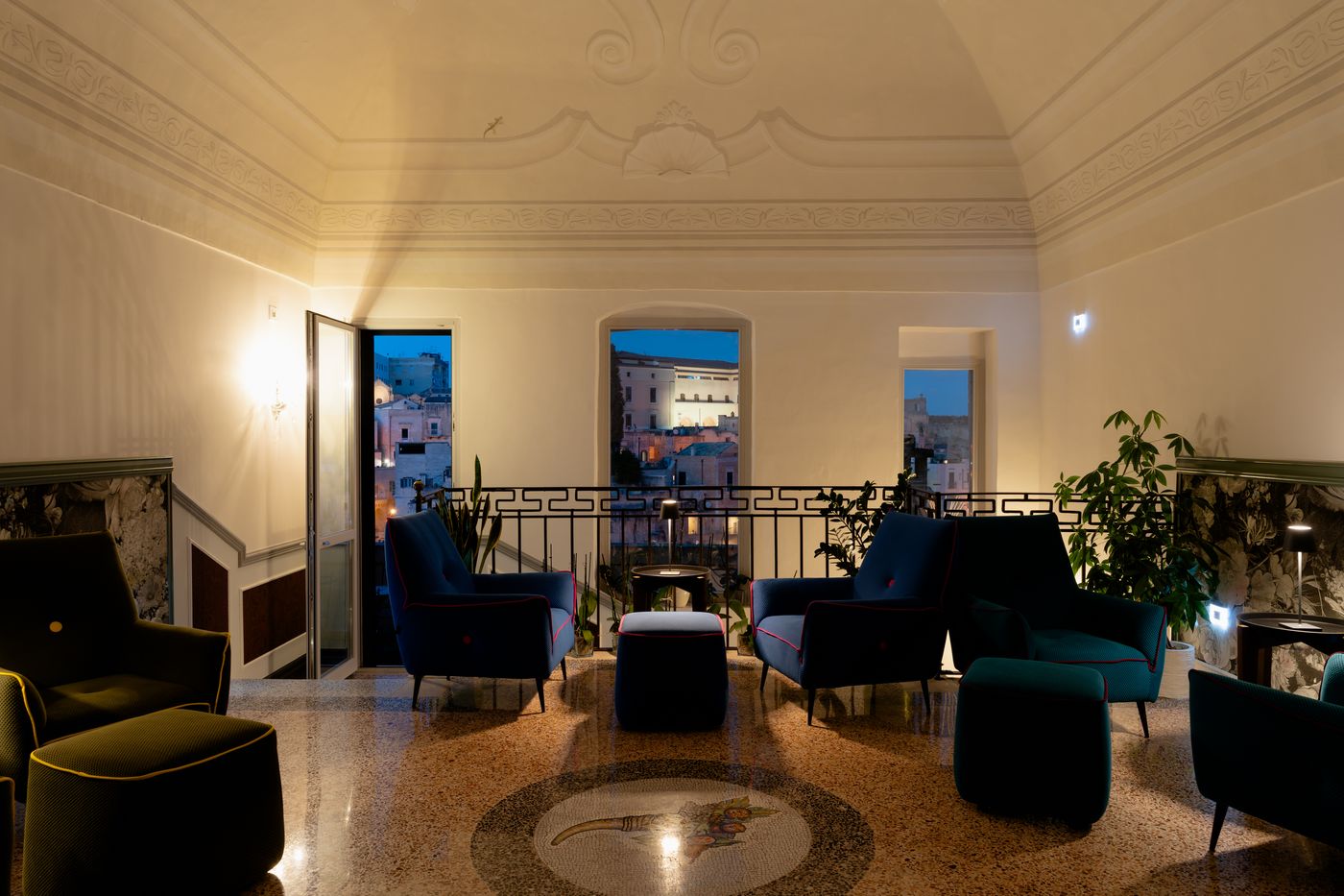 Lo Stemma Luxury Boutique Hotel-Italy-Matera-Lobby-4