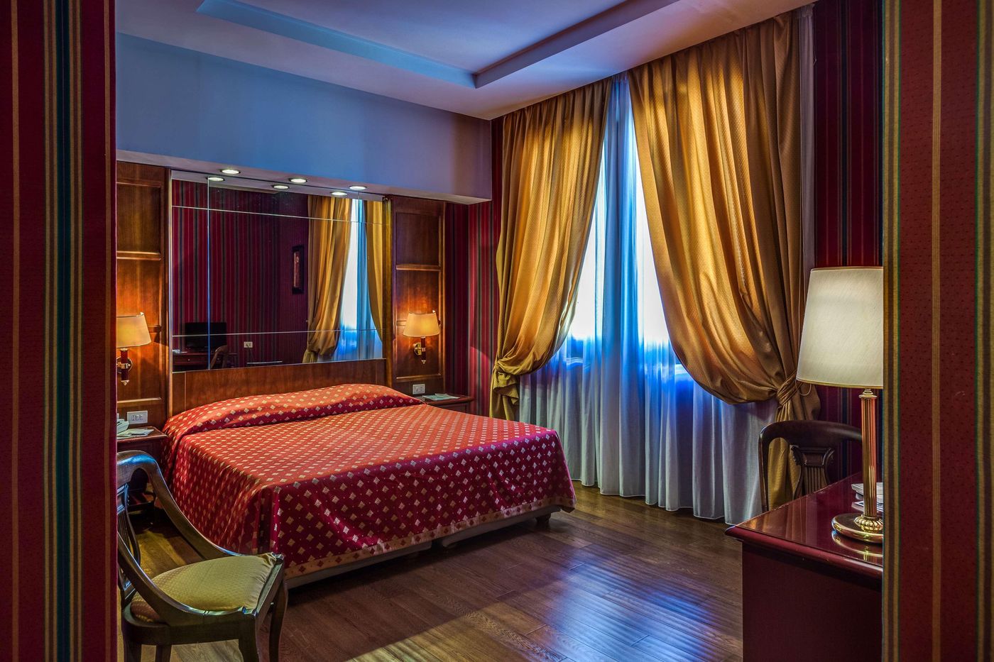 Atlante-Garden-Lobby-17