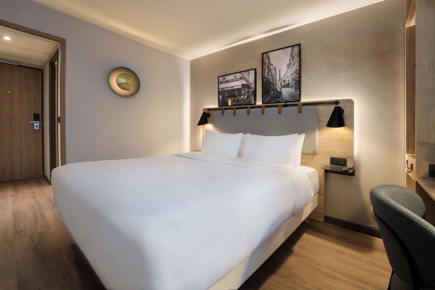 Campanile-Amsterdam-Room-20