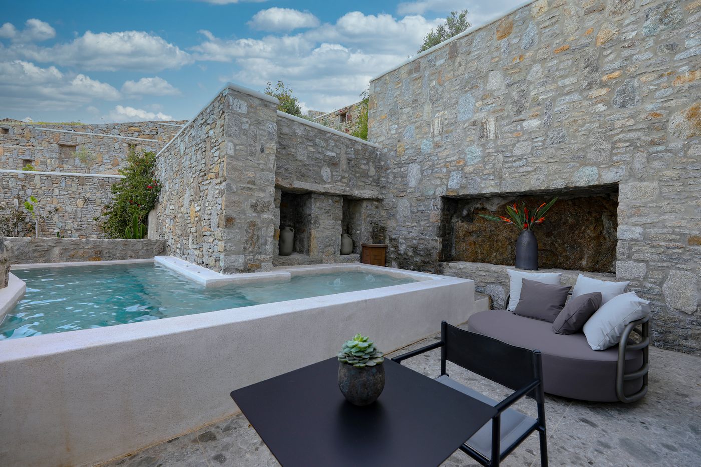 Aeonic-Suites---Spa-Room-9