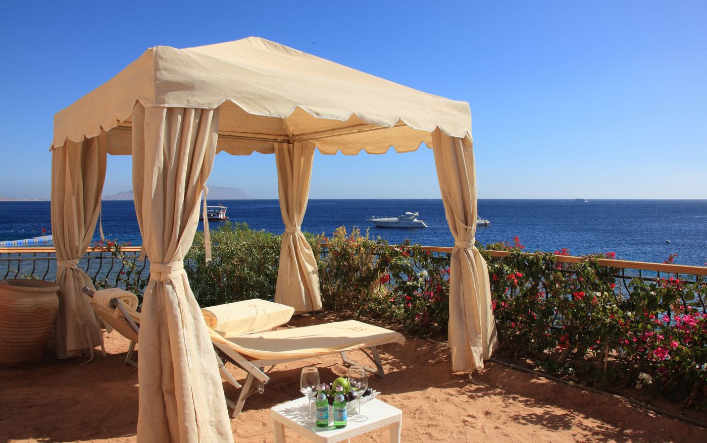 The-Royal-Savoy-Sharm-El-Sheikh-Terrace-31