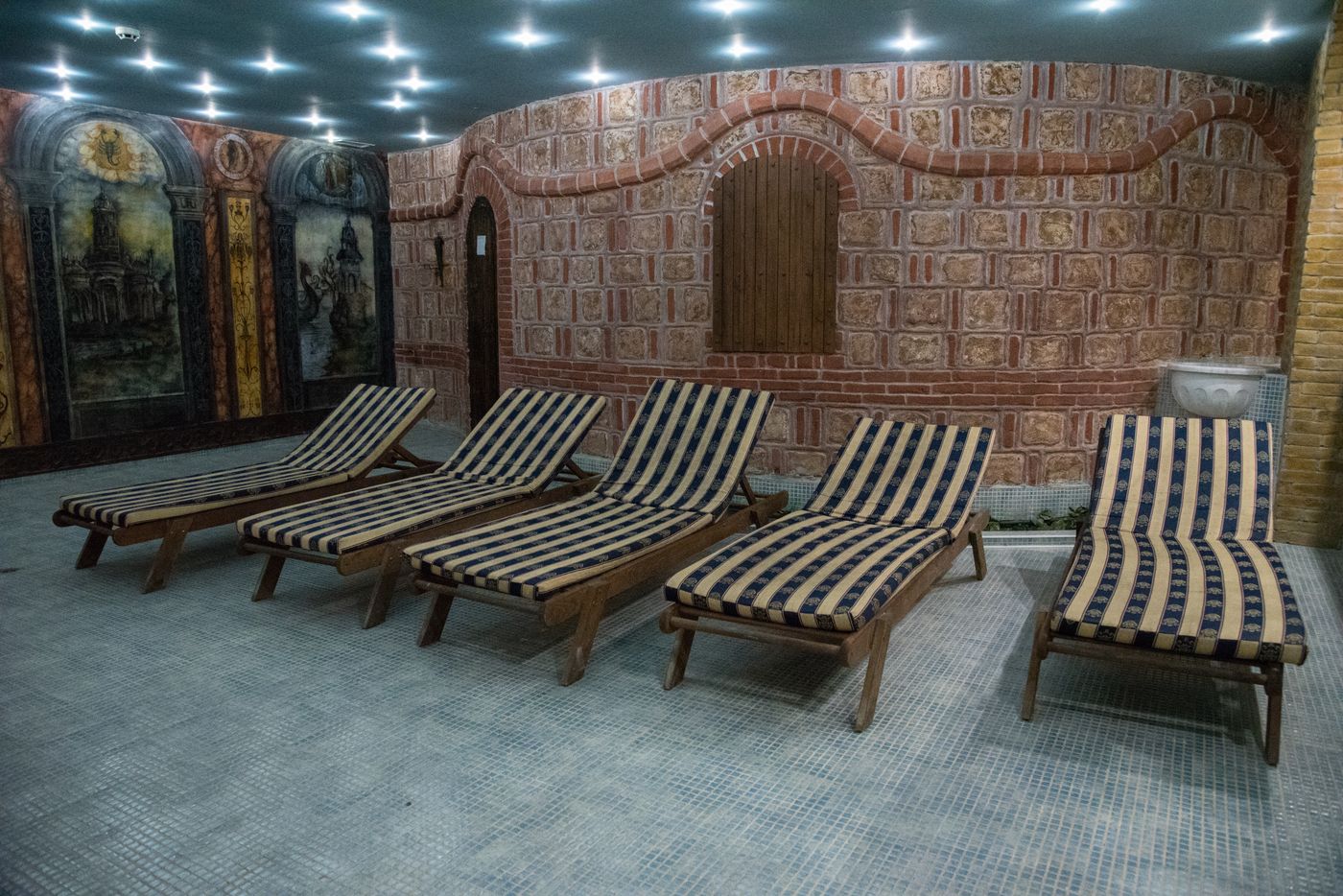 Imperial-Palace-Sports-and-Entertainment-59