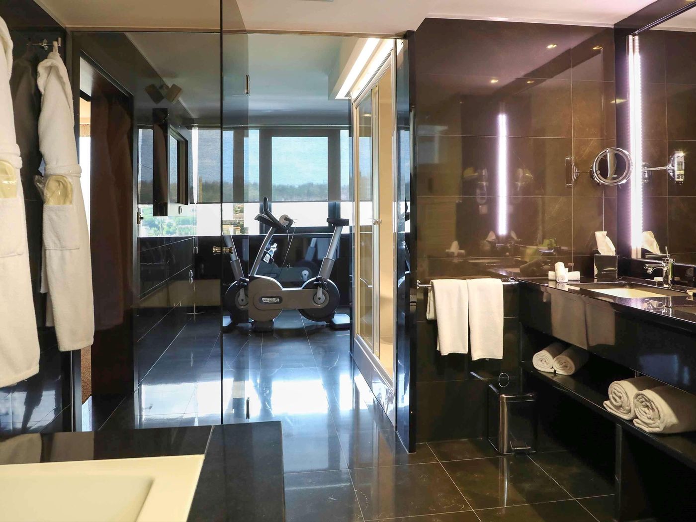 Movenpick Hotel Sarajevo-Bosnia & Herzegovina-SARAJEVO-Room-10