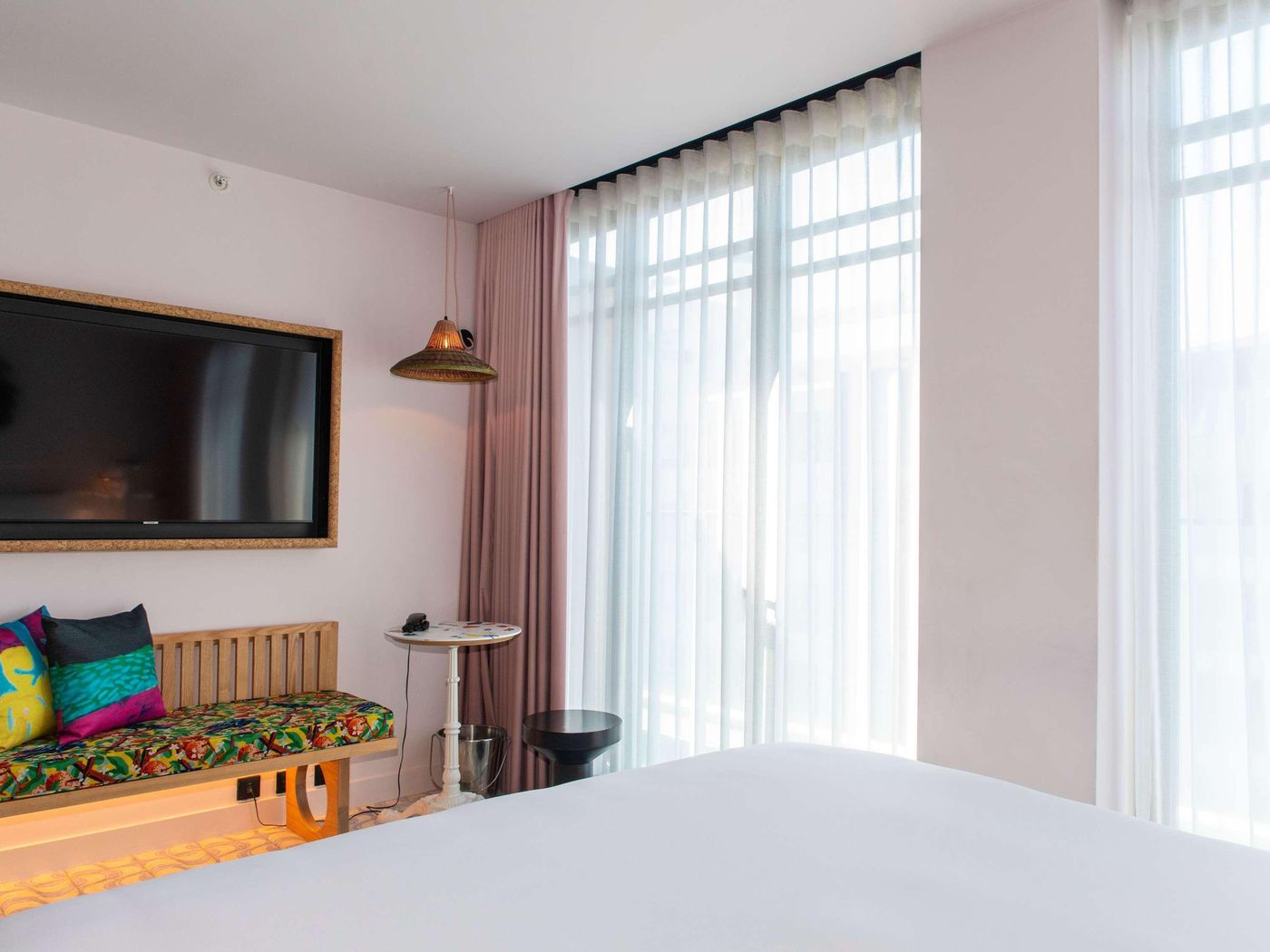 Mama-Shelter-Lisboa-Room-30