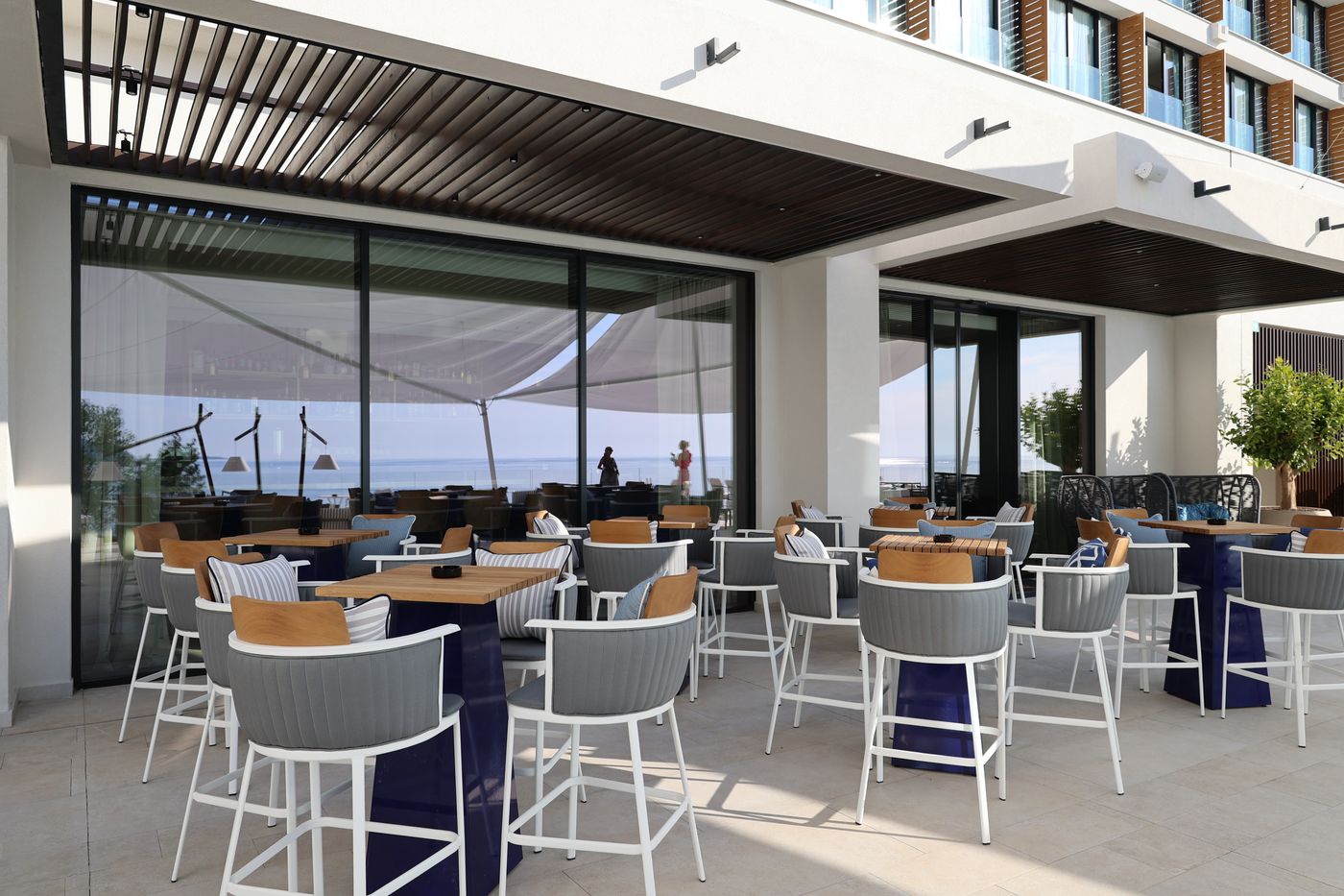 Grand-Hotel-Brioni-Pula--Radisson-Collection-Hotel-Bar-15