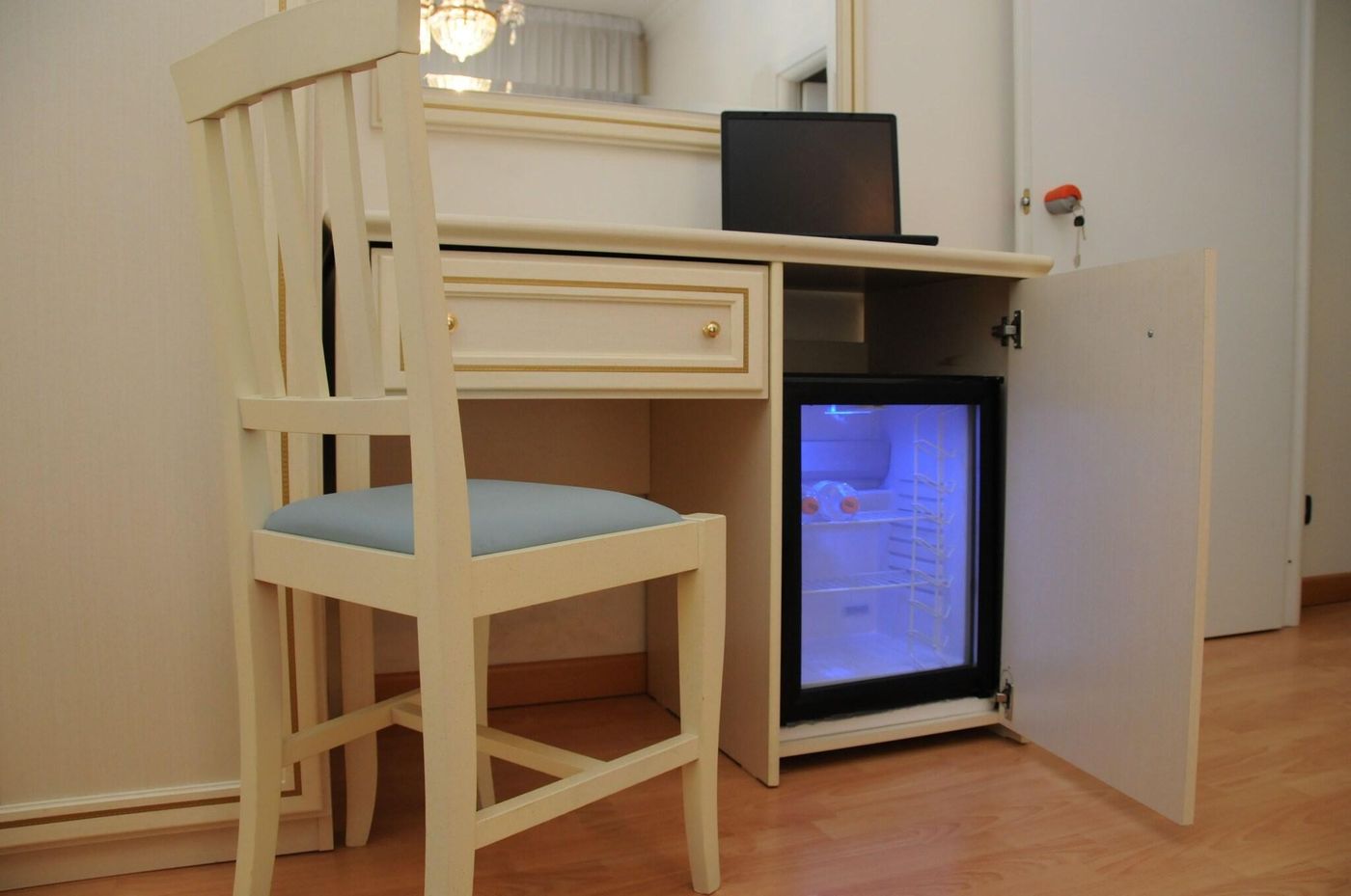 Roma-Tiburtina-Station-Room-4