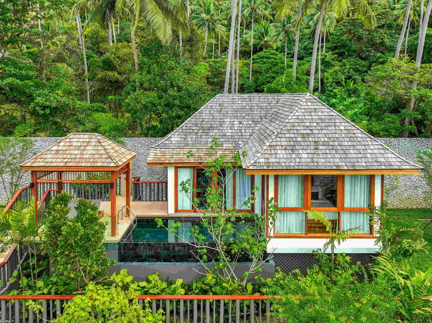 The-Surin-Phuket-Room-17