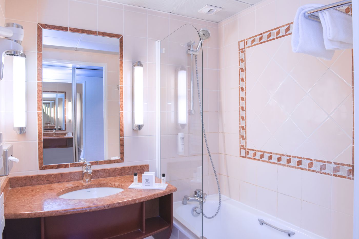 Hotel-Villa-Modigliani-Vacances-Bleues-Room-22