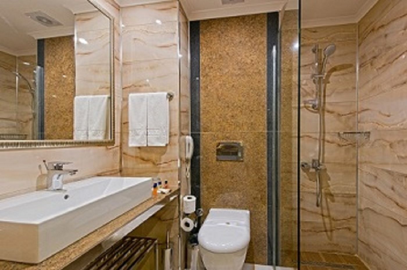 Miarosa-Incekum-West-Resort-Room-32