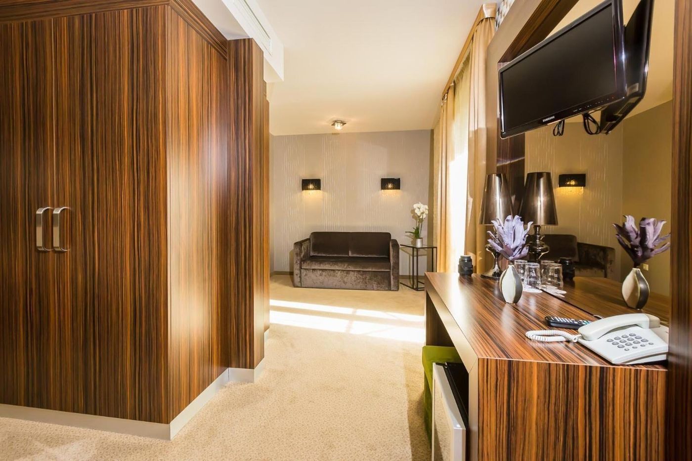 Duna-Garden-Hotel-Room-7