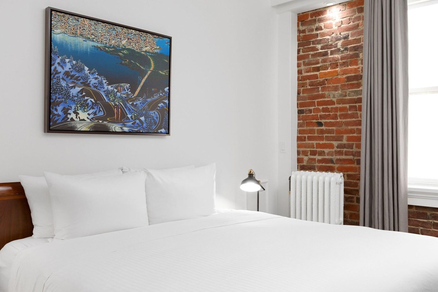 Victorian-Hotel-Vancouver-Room-48