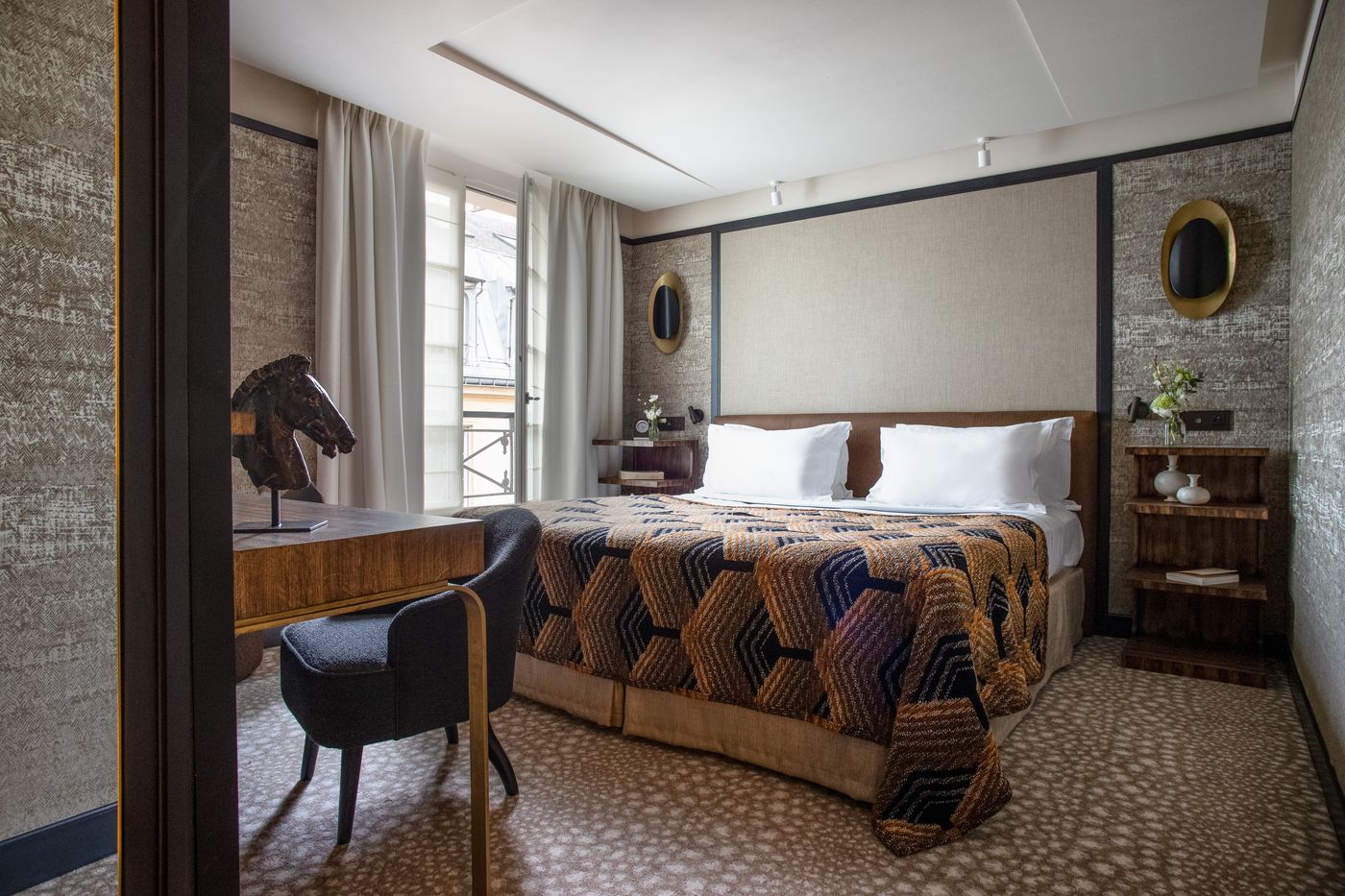 Esprit-Saint-Germain-Room-30