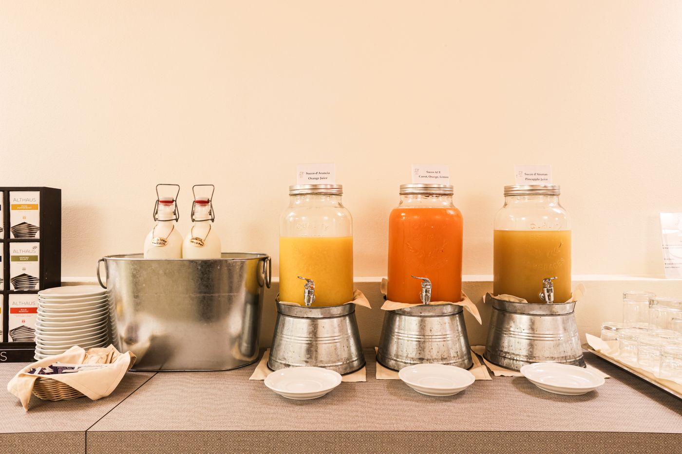 Embassy-Restaurant-56