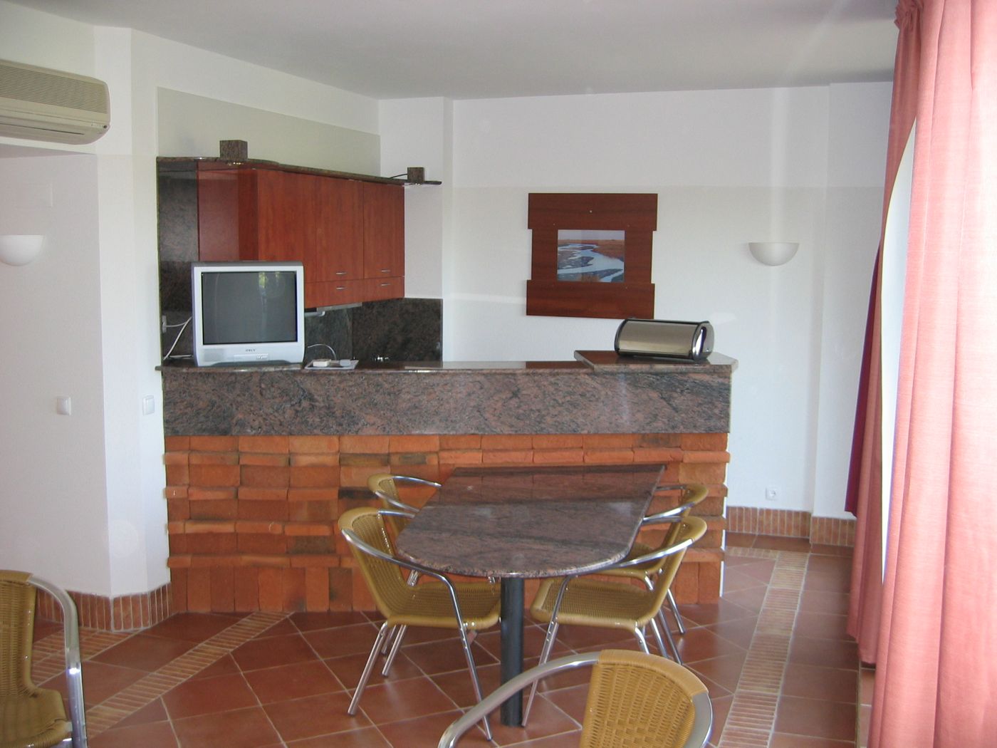 Pedras-d-el-Rei-Room-41