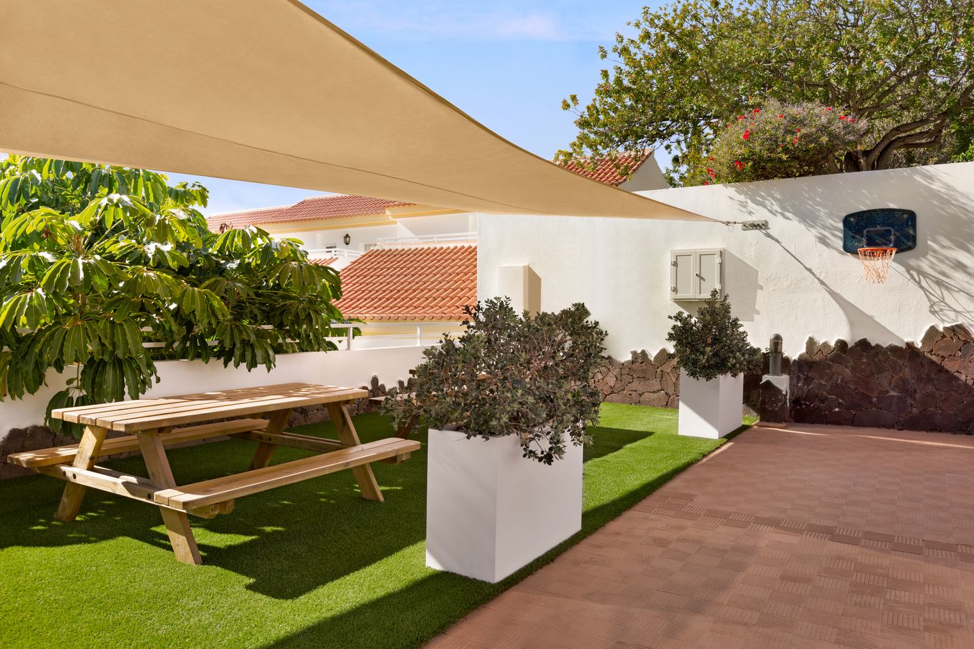 Wyndham-Residences-Golf-Del-Sur-Sports-and-Entertainment-21