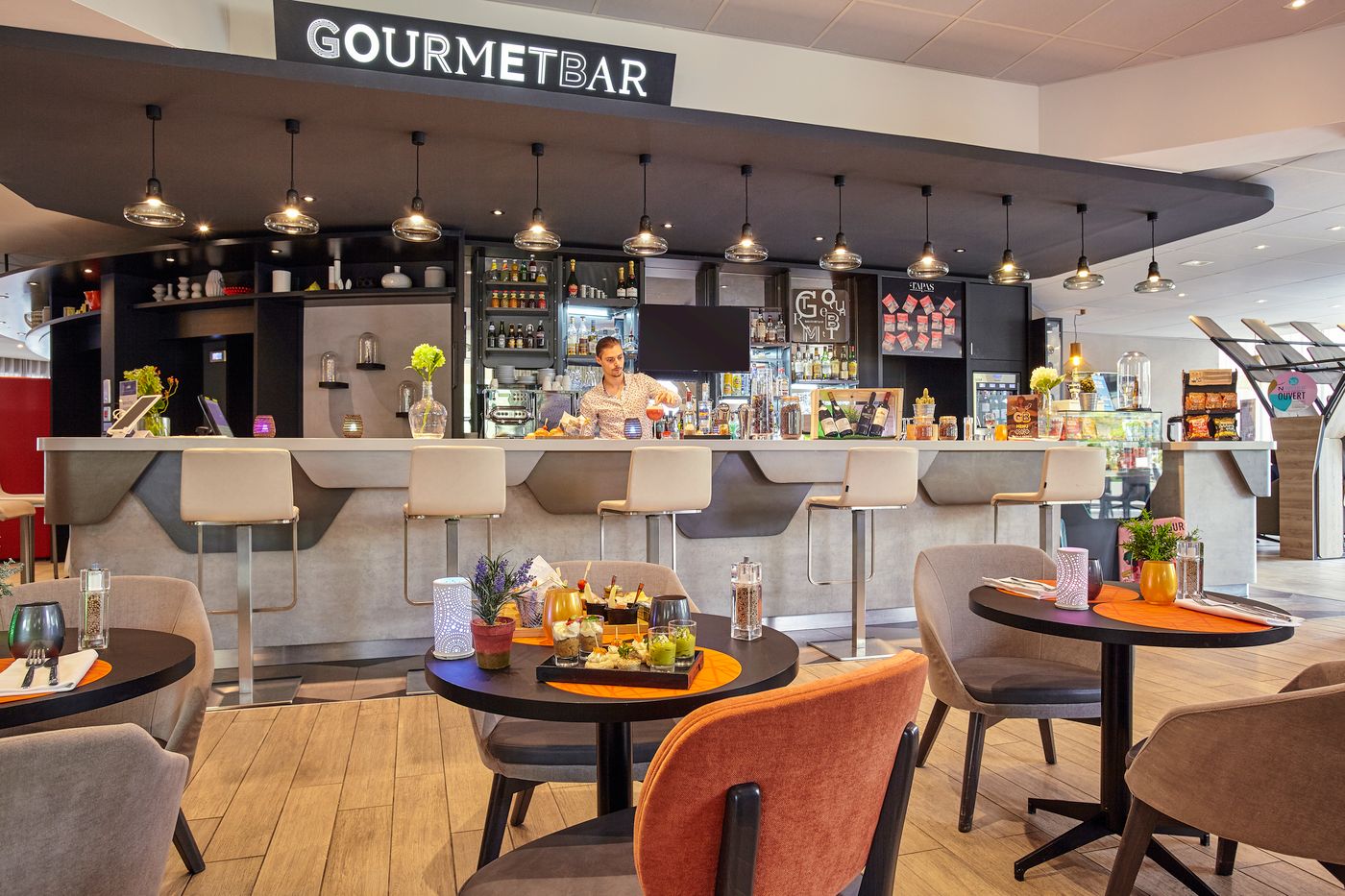 Novotel-Paris-Centre-Bercy-Bar-17