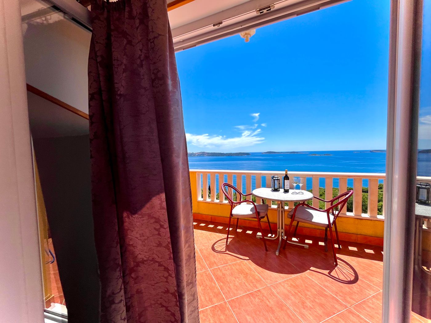 Villa-Sunset-Room-106