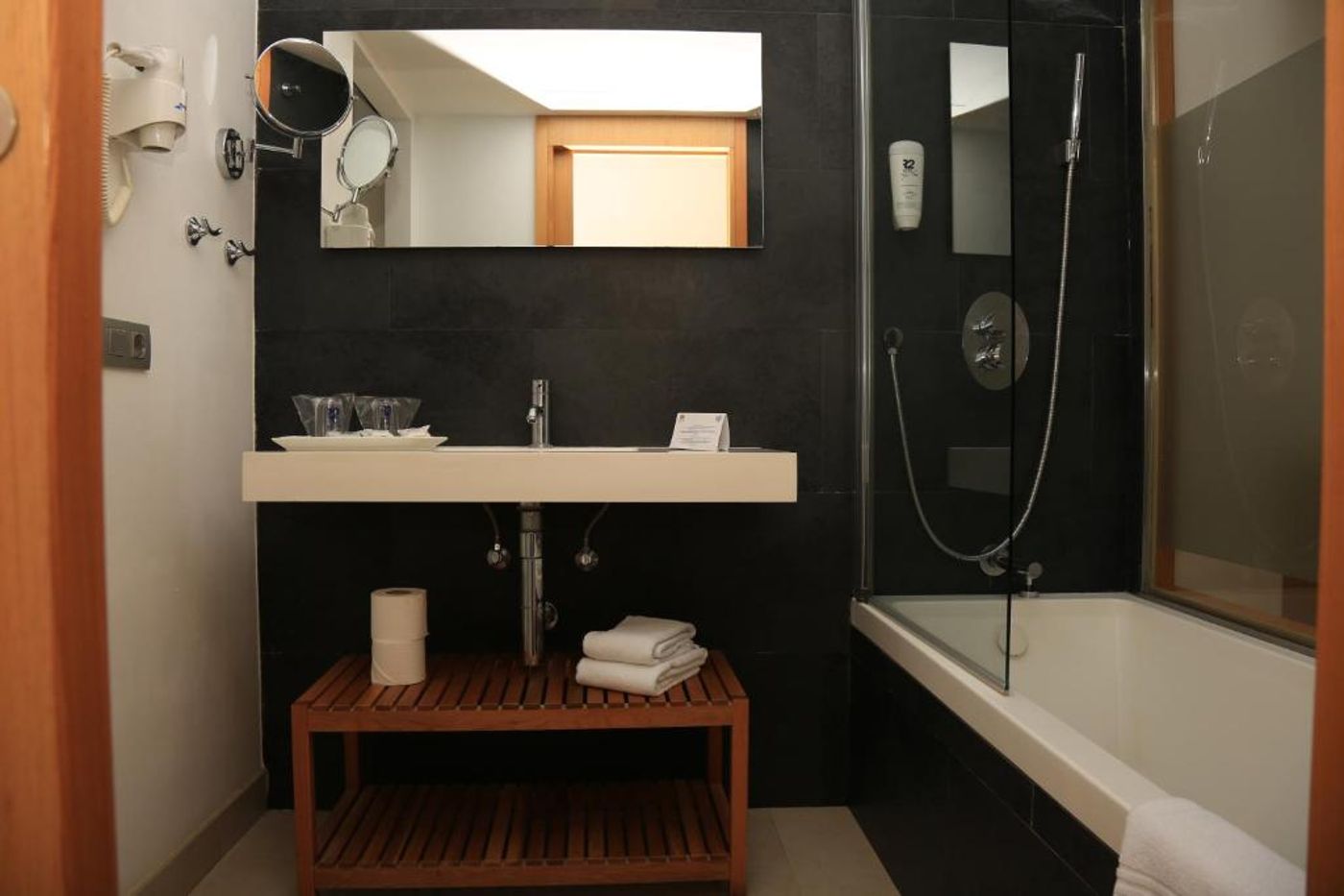 R2-Bahi-a-Design-Hotel---Spa-Wellness---Adult-Only-Room-38