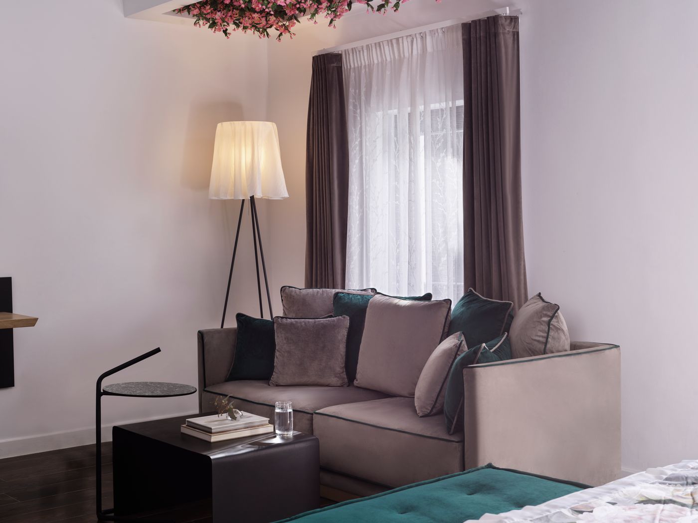 Katikies-Garden-Santorini---The-Leading-Hotels-Room-21