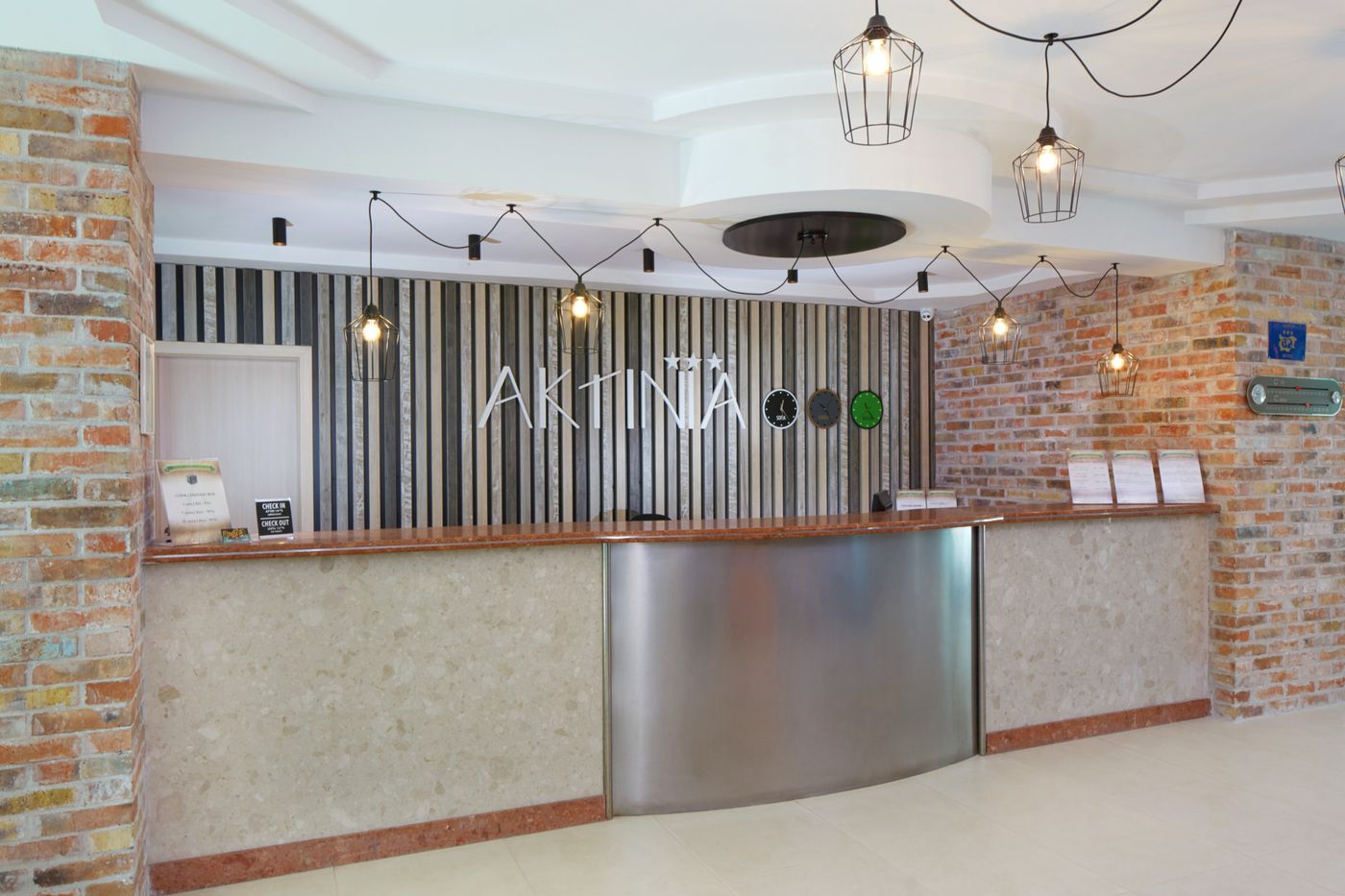 Aktinia-Lobby-36