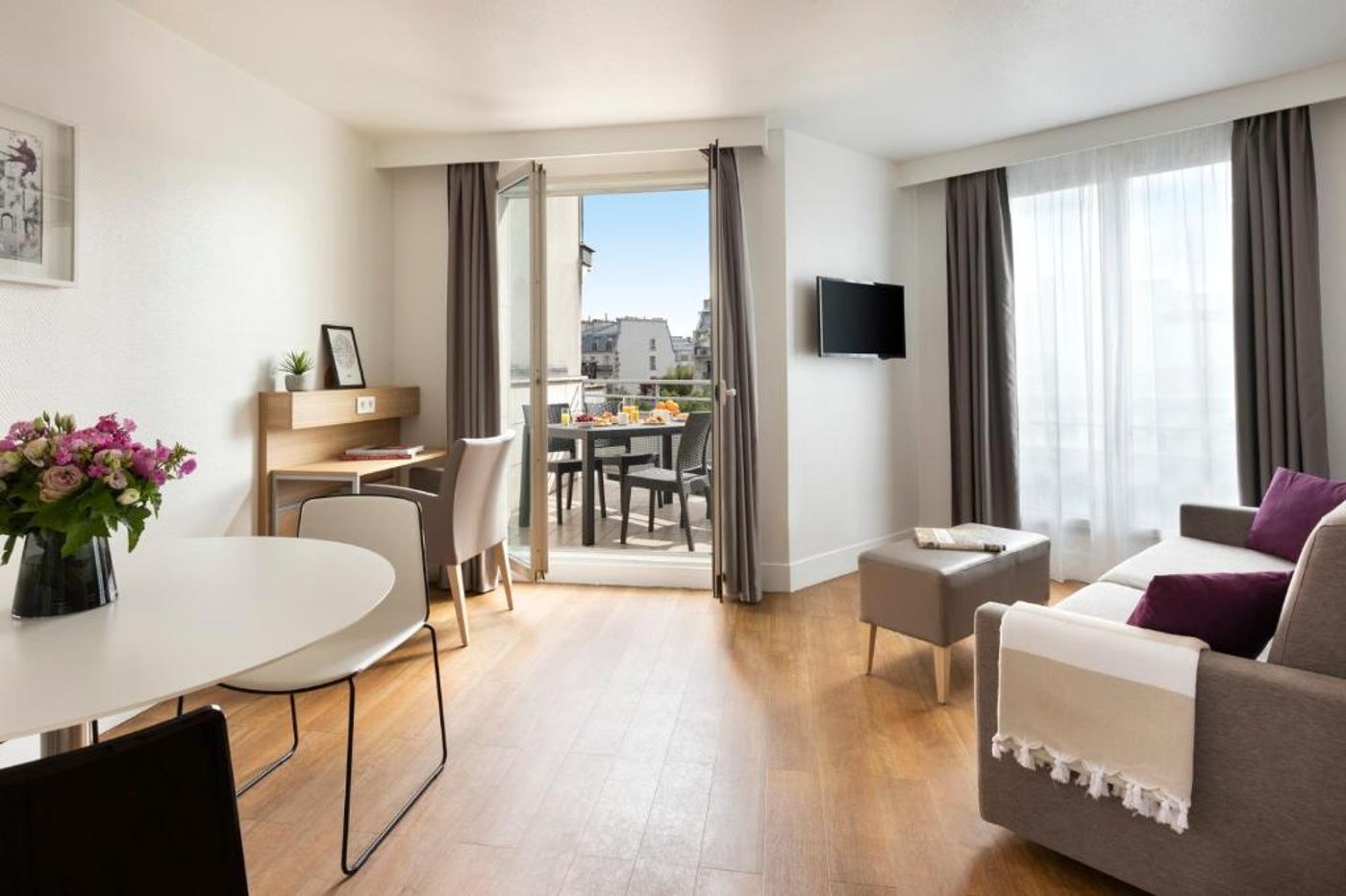 Citadines-Bastille-Marais-Paris-Room-18