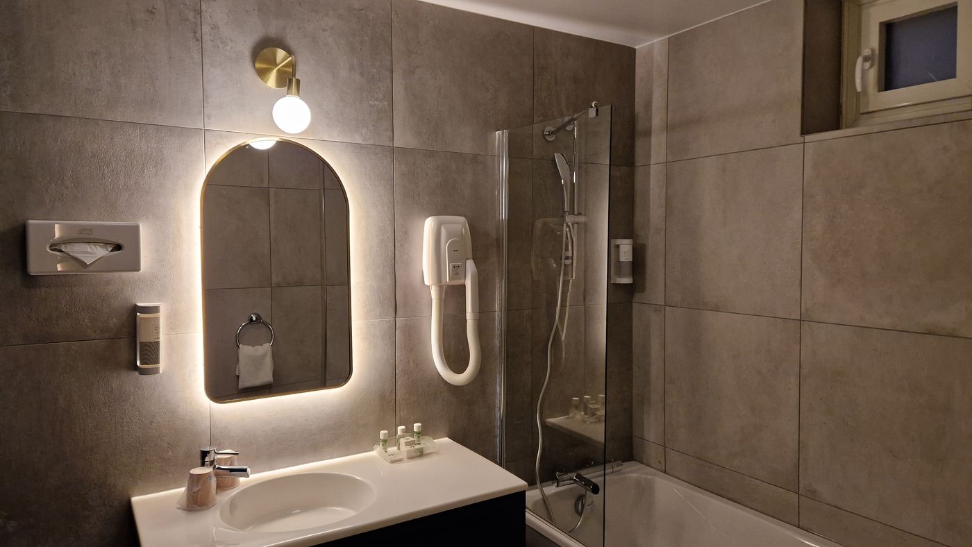 HOTEL-PRINCESSE-CAROLINE-Room-19