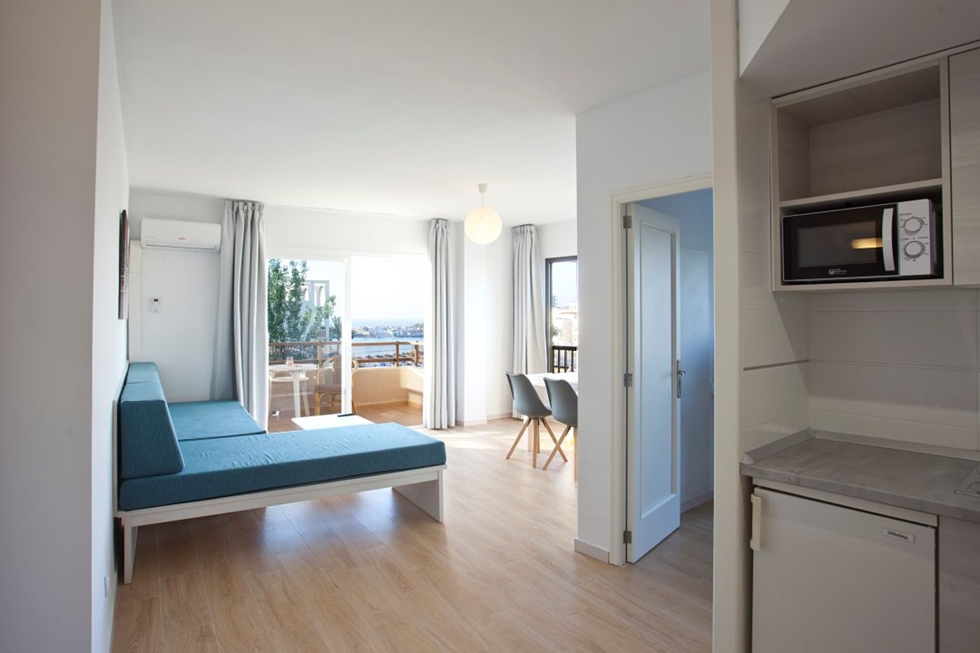 Playamar Hotel and Apartments