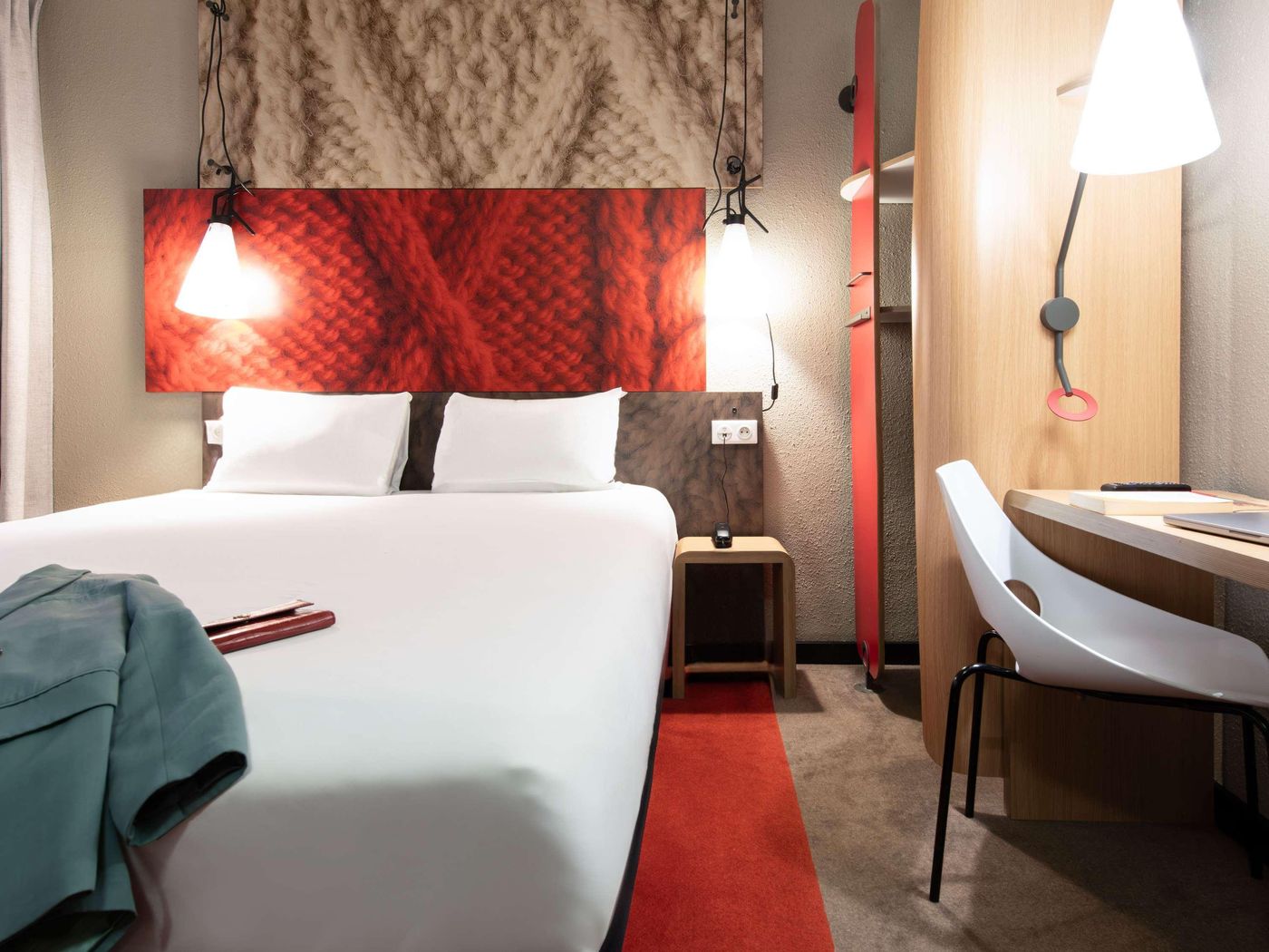 ibis-Paris-Grands-Boulevards-Opera-9th-Room-25