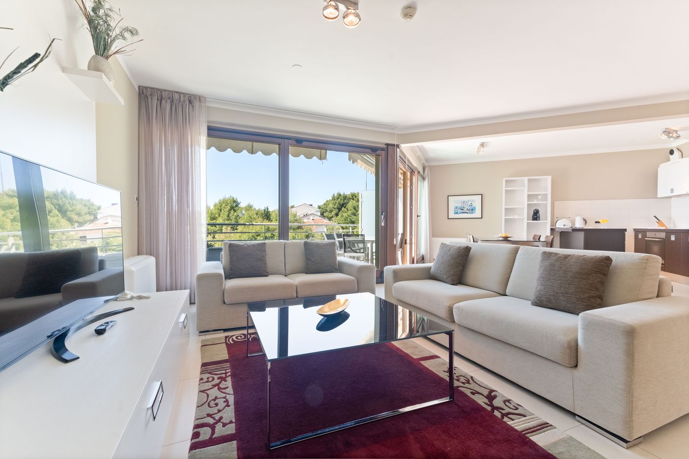 The-Residence-Room-41