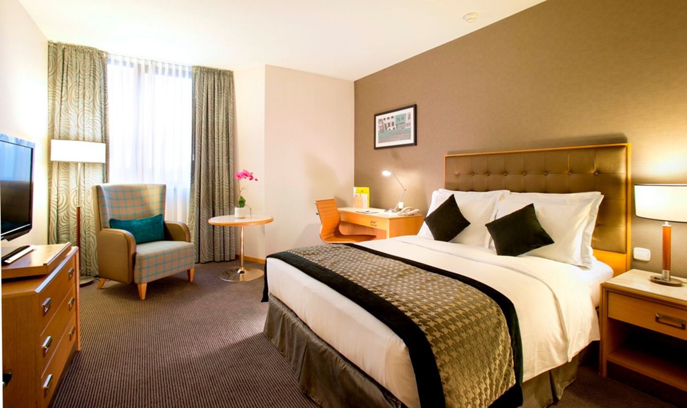 Doubletree-By-Hilton-Luxembourg-Room-16