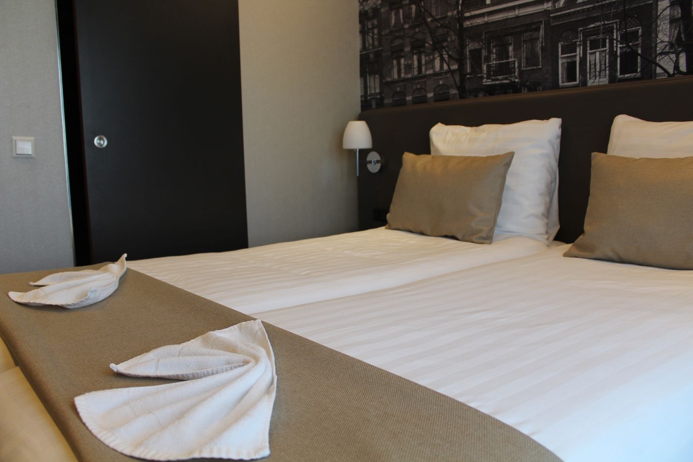 Royal-Amsterdam-Hotel-Room-14