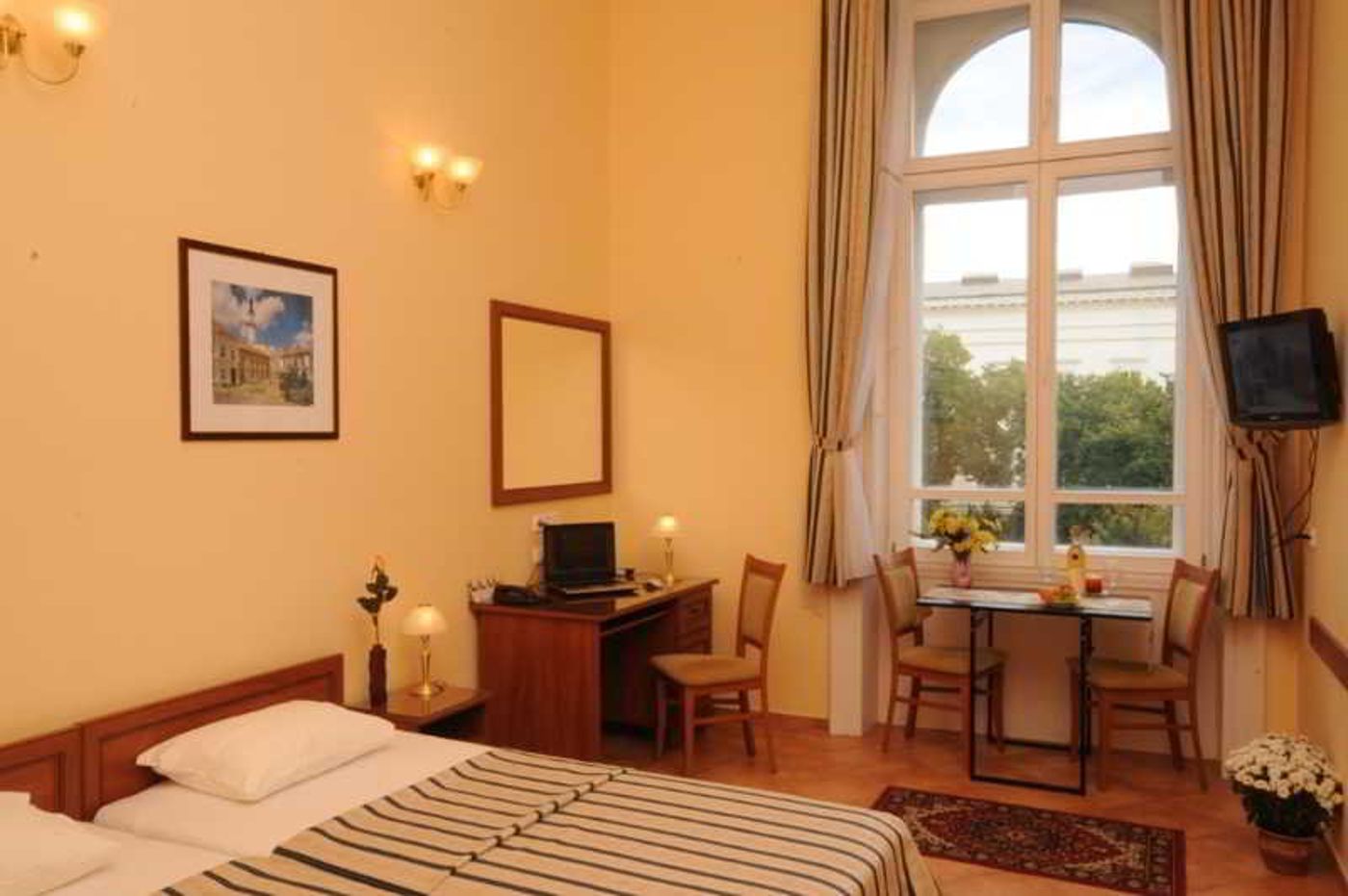 Budapest Museum Central-Hungary-BUDAPEST-Room-10