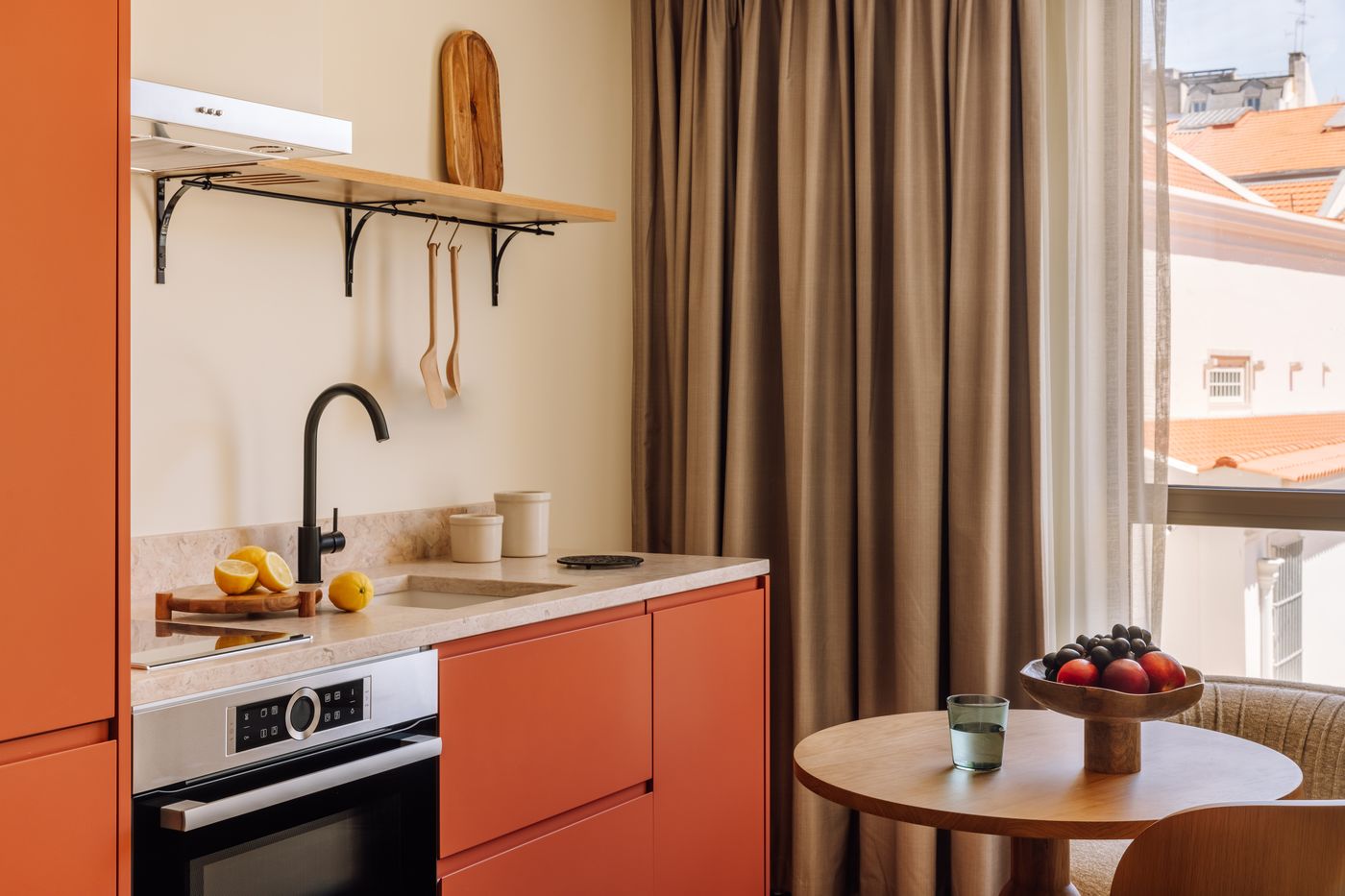 Locke-De-Santa-Joana-Room-39