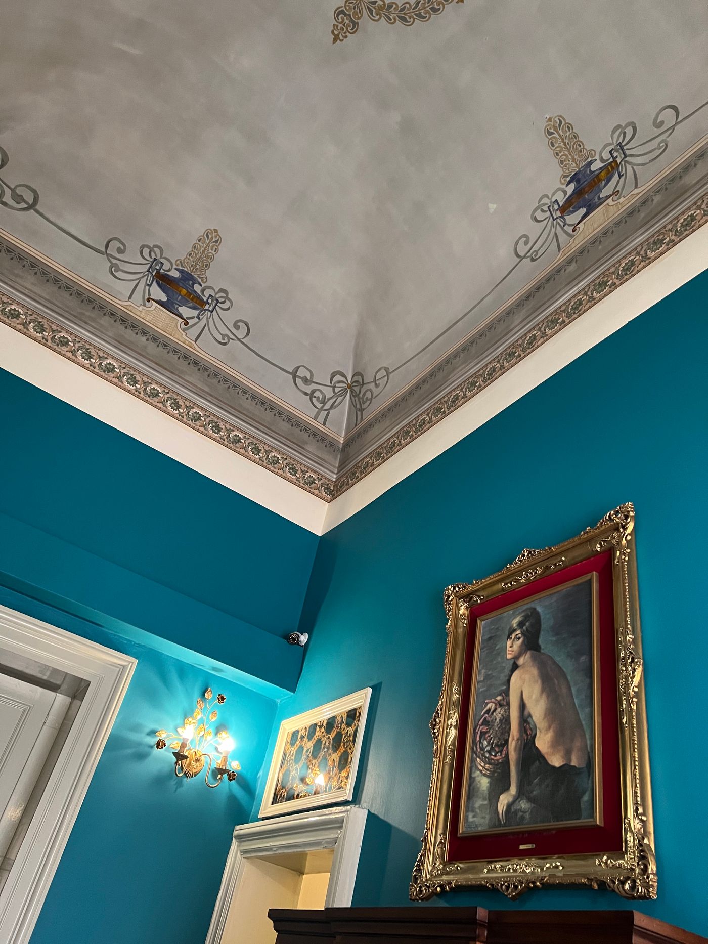 Hotel-Valentino-Lobby-10