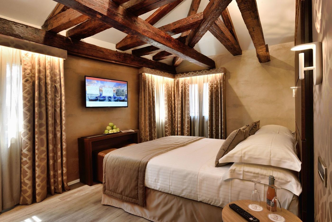 Rosa-Salva-Hotel-Room-13