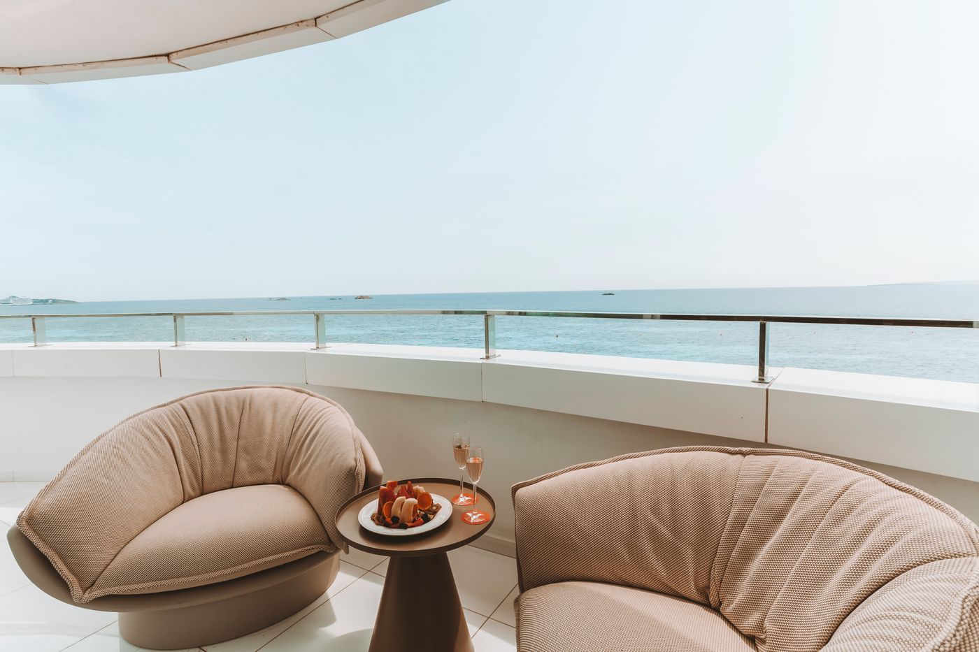 Ushuaia-Ibiza-Beach-Hotel-Room-18