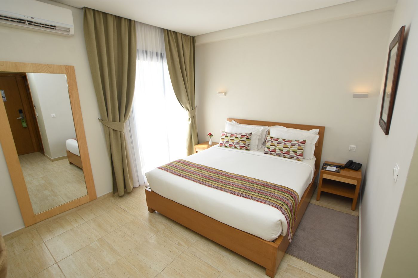 Downtown-Tunis-Hotel-Room-11