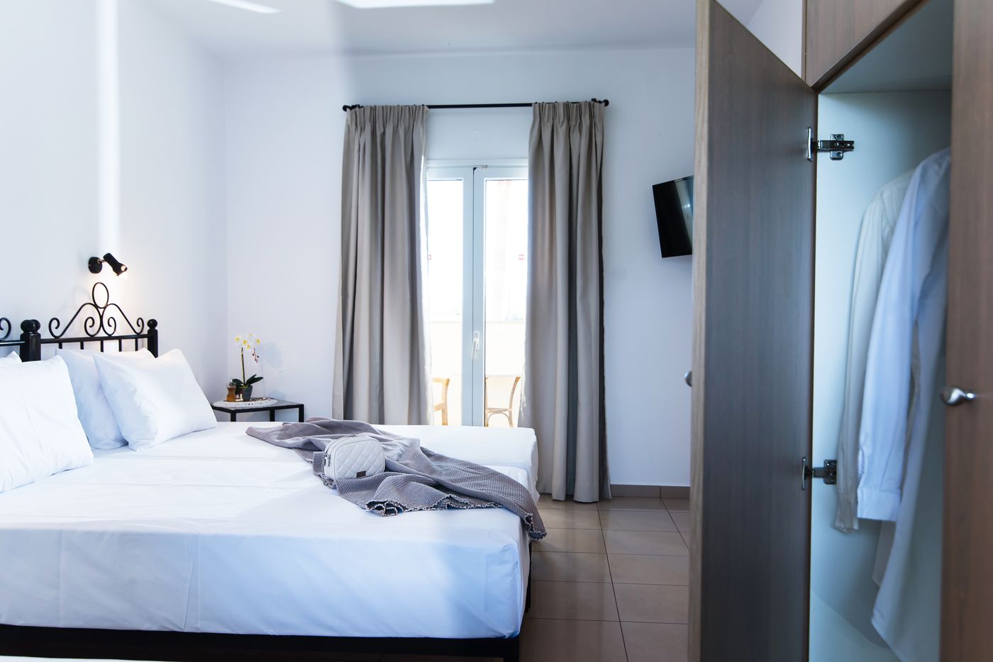 Real-Palace-Hotel---Studios-Room-30