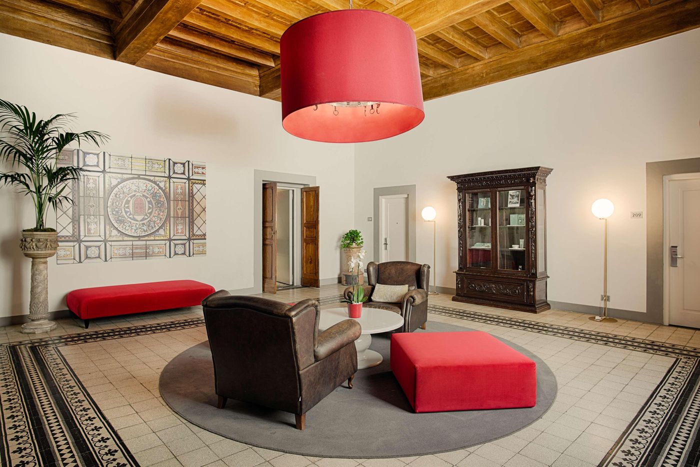 NH-Collection-Firenze-Porta-Rossa-Lobby-2