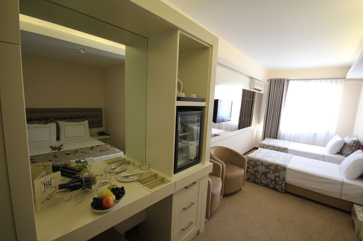 Grand-Washington-Hotel-Room-28