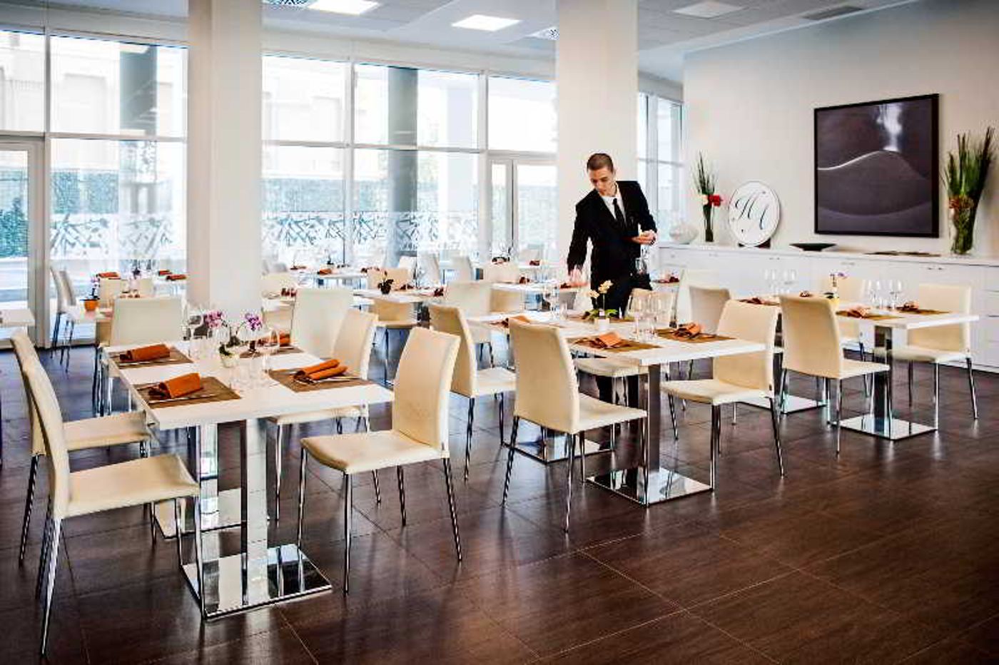 Hotel-Degli-Arcimboldi-Restaurant-21