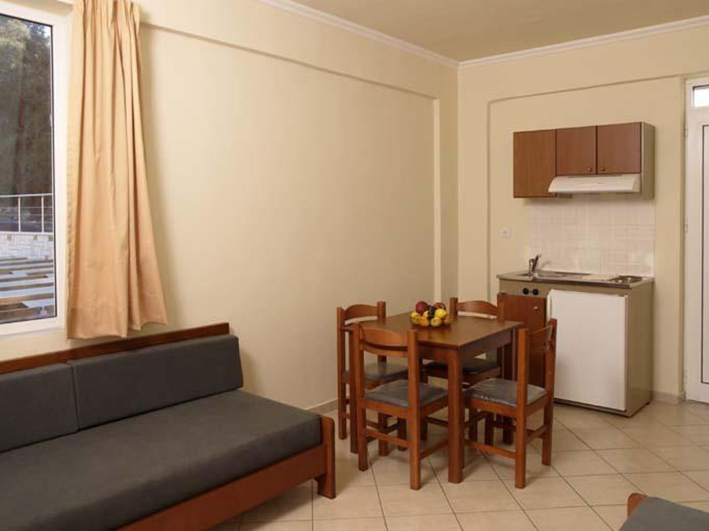 Porto Kalamaki Hotel Apartments