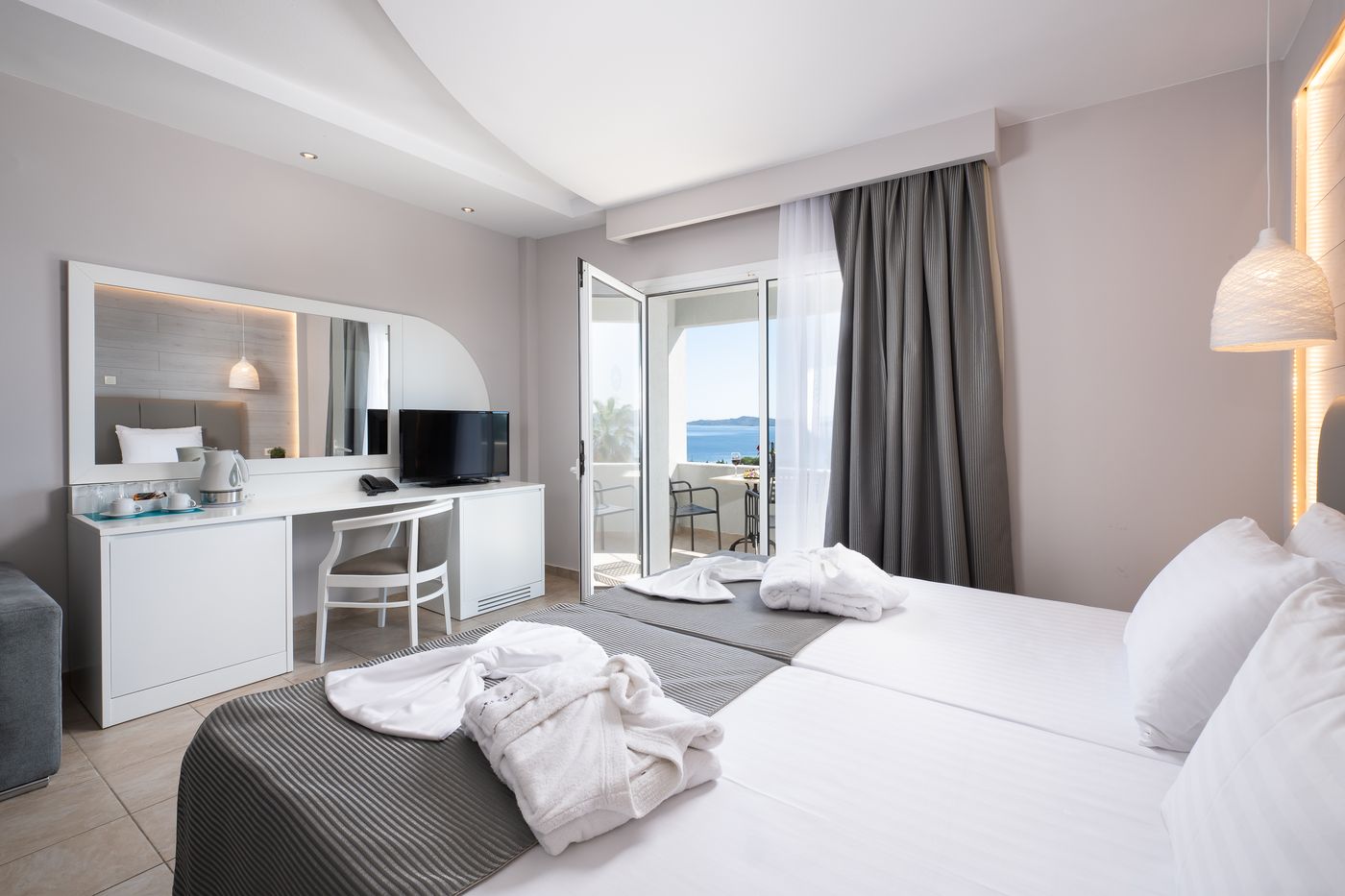 Alexandros-Palace-Hotel-Room-27