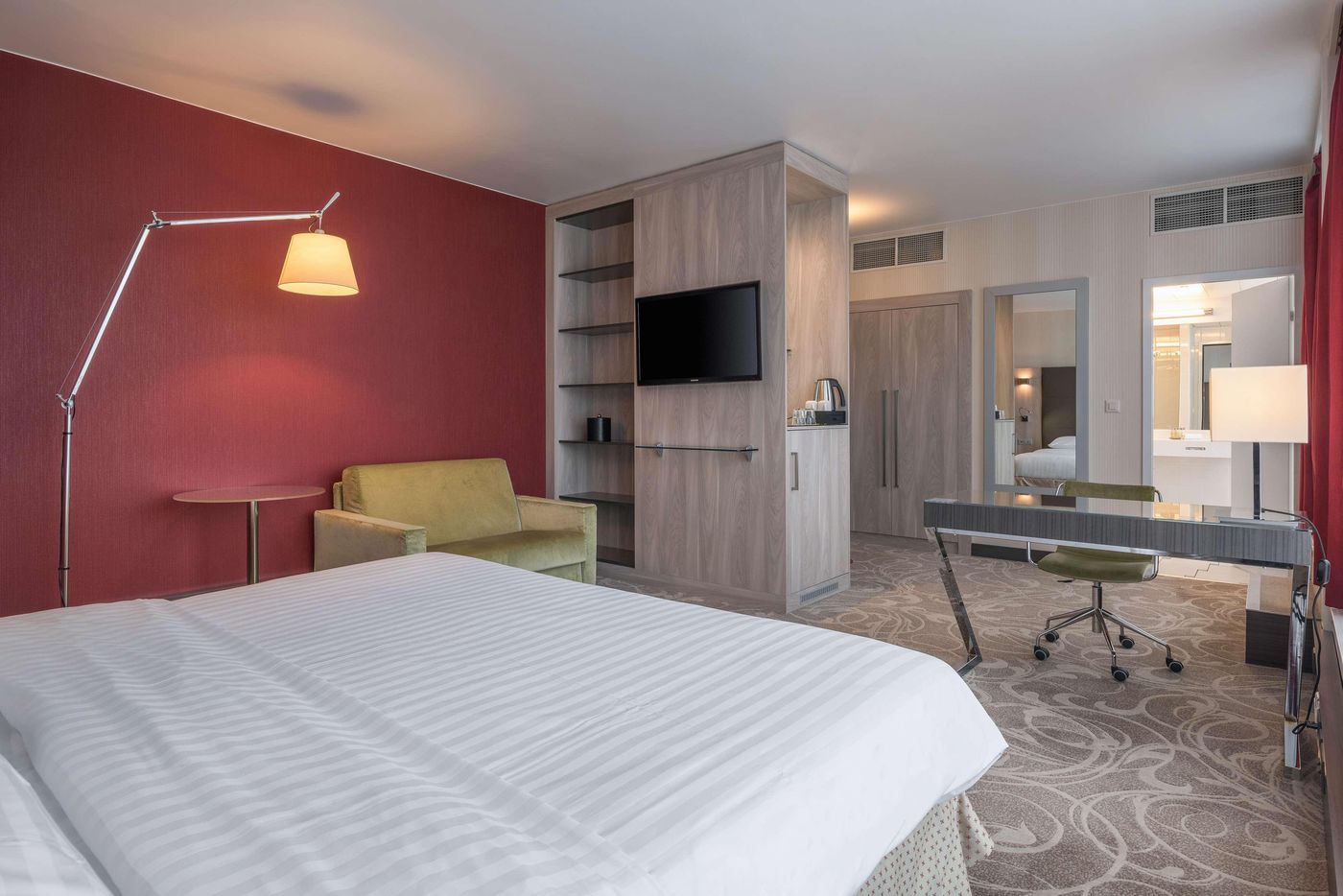 Hilton-Geneva-Hotel---Conference-Centre-Room-41