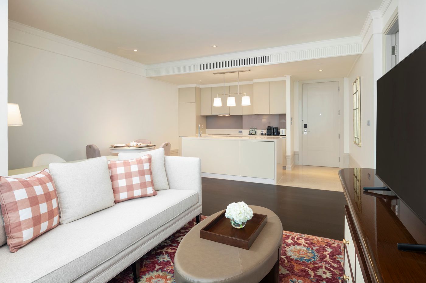 Oriental-Residence-Bangkok-Room-50